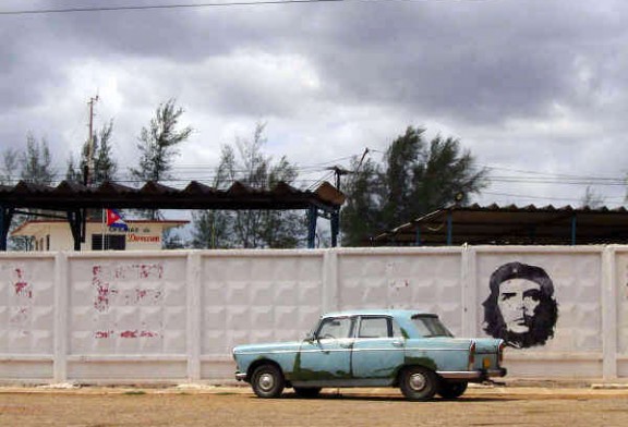 Tour Cuba auto epoca casa particular